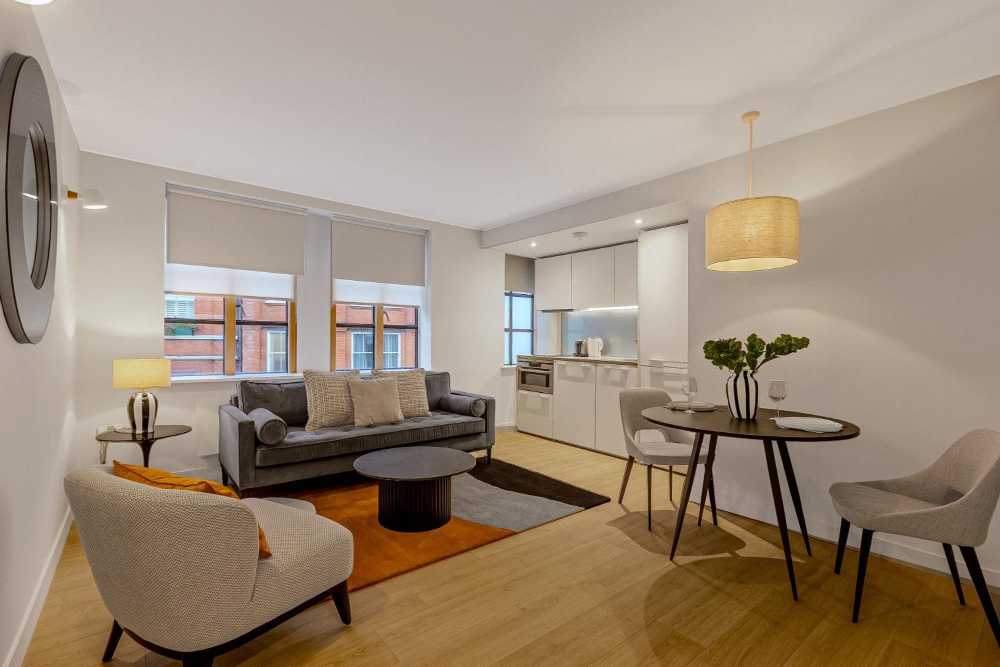 Central Servised Apartments On Artillery Lane 伦敦 外观 照片