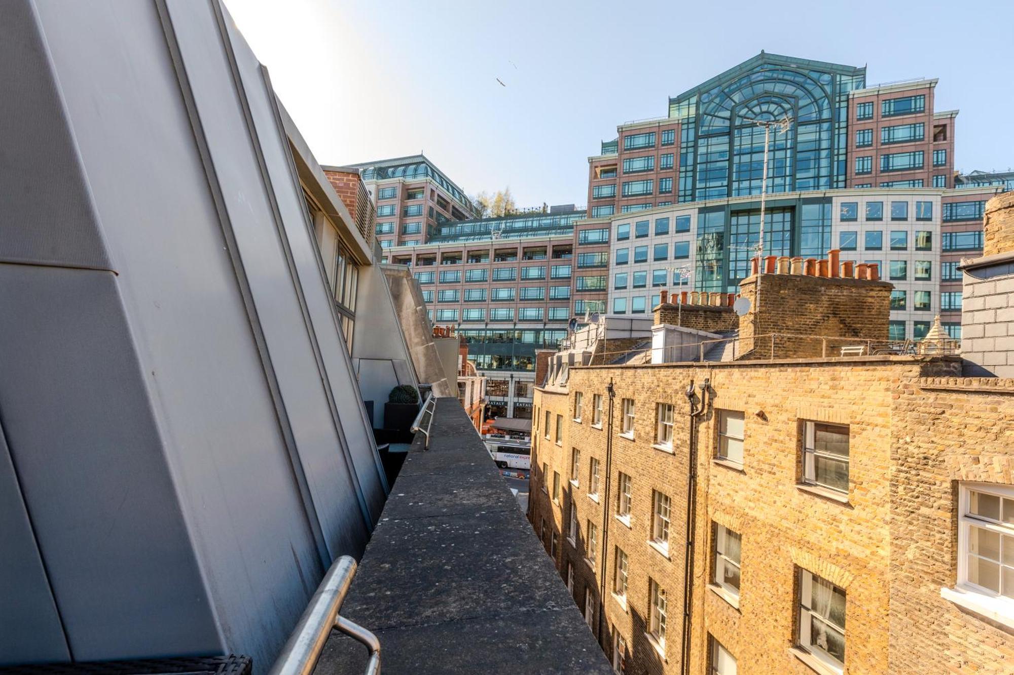 Central Servised Apartments On Artillery Lane 伦敦 外观 照片