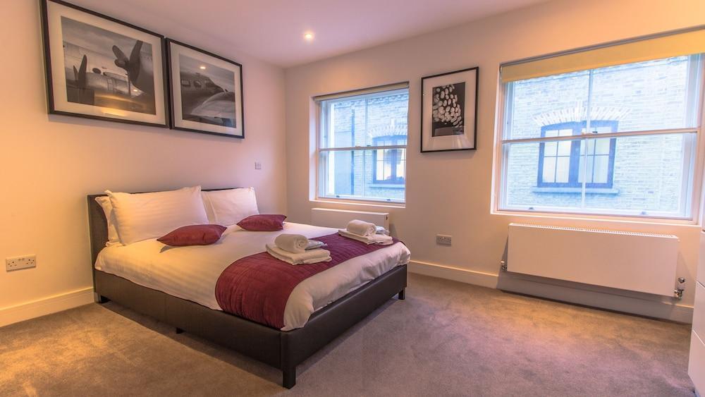Central Servised Apartments On Artillery Lane 伦敦 外观 照片